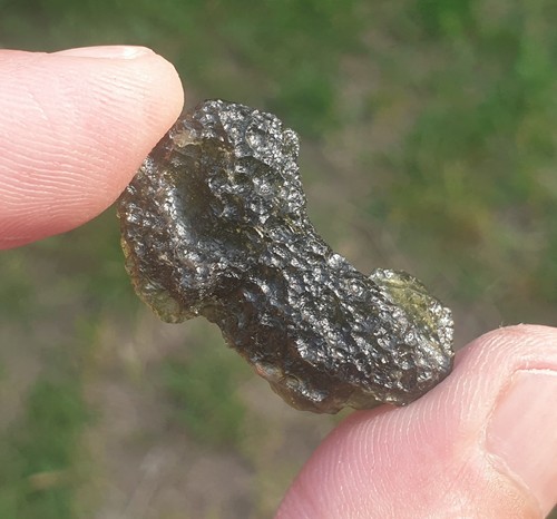 Véritable tektite moldavite - véritable,