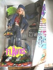 BARBIE FLAVAS ROUSSE TIKA  2003  NEUVE BOITE AVEC SES ACCESSOIRES