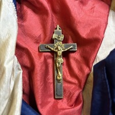ancienne grande croix crucifix