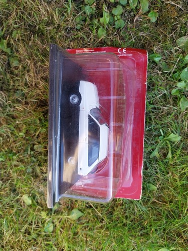 Voiture miniature citroen axel - miniature,