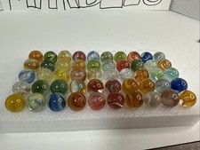 055 Lot Of 50 Vitro Agate