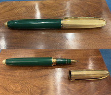 Louis Vuitton Roller Ball Pen Doc Green Laquered - Stylo Bille Vert Laqué