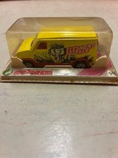 majorette, serie 200 , 234  , FOURGON PUB +++++++