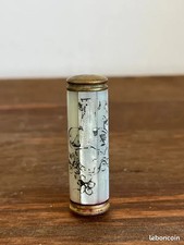 Ancien étui à rouge à