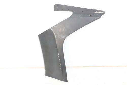 Flanc lateral avant - lateral, gauche