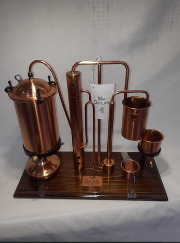 Distillatore erbe avec - -,
