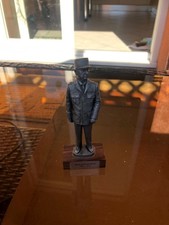 etains du prince general de Gaulle