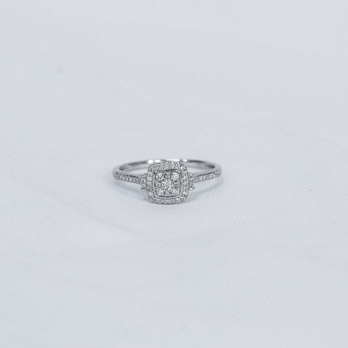 Karat white gold - 18,
