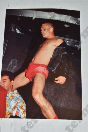 Blonde man red shorts - red,
