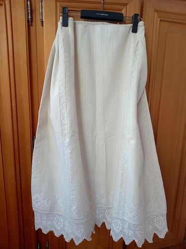 Jupe ancienne coton brodé - jupe, en