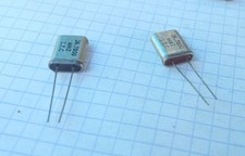 2x I.T.C Quartz Oscillateur