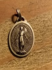 Médaille Religieuse Ancienne