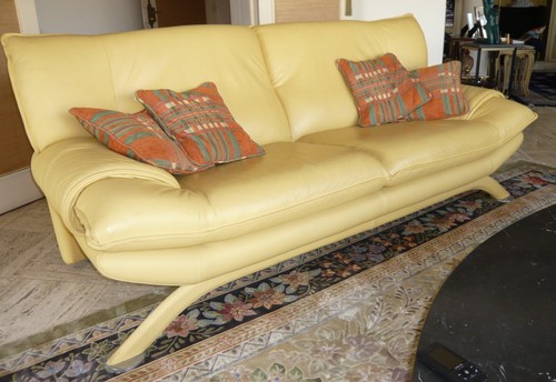 Canape cuir places jaune - 3/4,