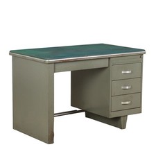 Bureau Vintage des Années 60