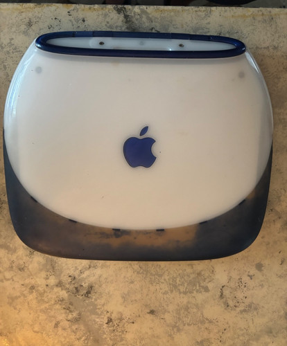 Apple clamshell laptop - laptop, indigo