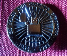Pin's collector rare Zippo