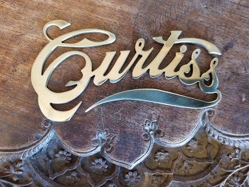 Script laiton curtiss - script,