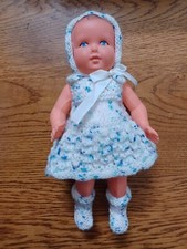 baigneur Convert France 23cm plastique tête fixe yeux peints habillage tricoté