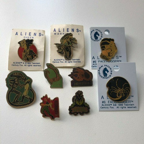 Pin aliens - /,