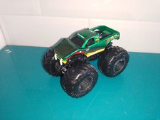 23051411 voiture miniature 4x4