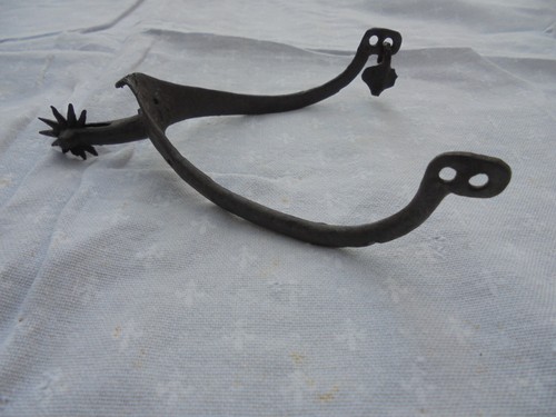 Asser rare eperon moyen age - eperon,
