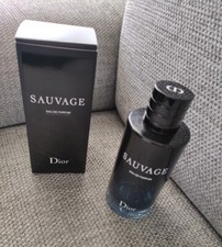 FLACON VIDE EAU DE PARFUM  SAUVAGE de DiOOOr 200 ML AVEC BOITE