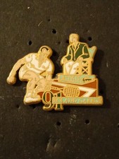 Pin's Roland Garros Arthus Bertrand Antenne 2