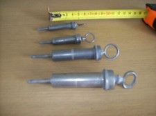  QUATRE TRES PETITS clystères, ETAIN, médical, pharmacie,objet ancien,collection