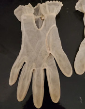 Vintage - Petits gants ancien en dentelle (petite taille ou enfant)