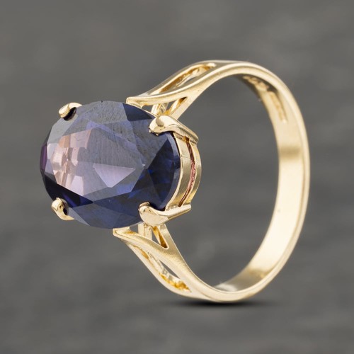 Bague habillée ovale saphir