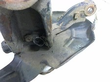 Pivot de moyeu avant gauche