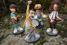 841.0015 4 FIGURINE  MERCURY