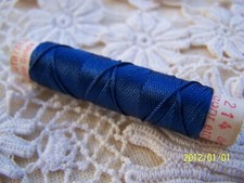 Bobine de soie Gutermann cordonnet 8m. Coloris n°214. " bleu  " Réf. N°57