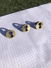 3 ANCIENNES ENTRÉES ENCASTRABLE CLÉ SERRURE DE MEUBLE en bronze Où Laiton