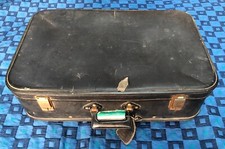 Belle ancienne valise rétro