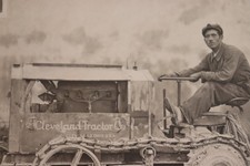 Carte photo. Cleveland tractor. USA.