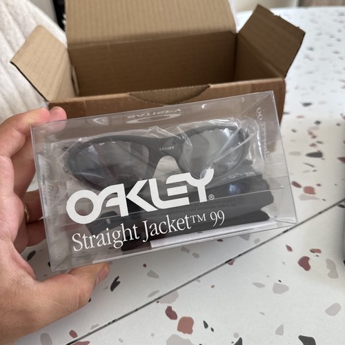 Oakley satisfy straight jacket - straight,