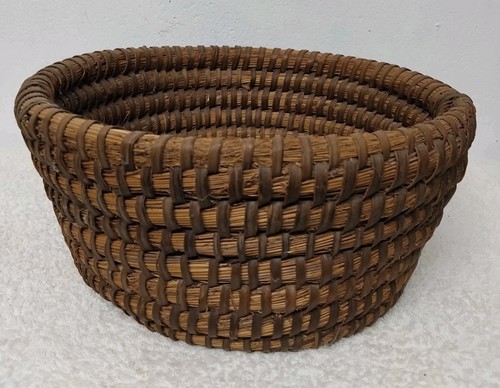 Ancien panier pain - panier, a