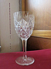 1 verre vin rouge en cristal