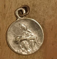 Médaille Religieuse Ancienne