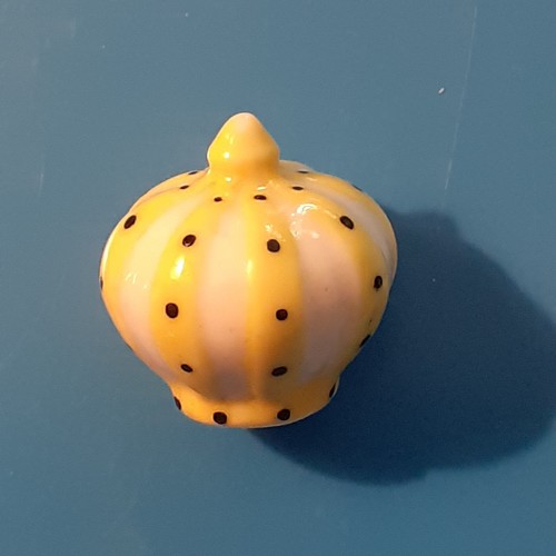 Feve couronne jaune - jaune, une
