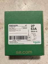 INTERRUPTEUR DIFFERENTIEL 63A 30mA TYPE A R9ERA263 EMBROCHABLE