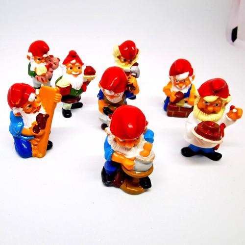 Lot figurines kinder - ⭐,