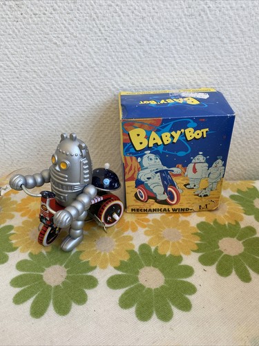 Ancien jouet robot remonter - jouet, a