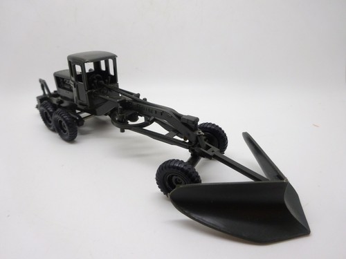 Umex caterpillar bulldozer - umex:,