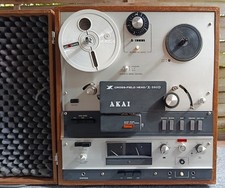 Magnétophone à bande AKAI