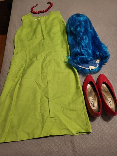 Marge simpson outfit - marge,