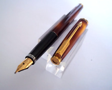 MAGNIFIQUE STYLO PLUME PARKER 35 EN LAQUE DE CHINE AUTOMNALE PLUME OR M504