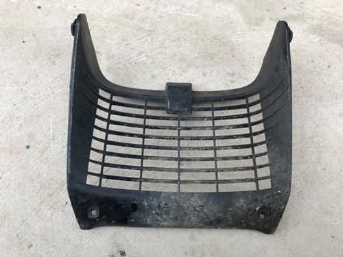 Une grille cache - cache, protection