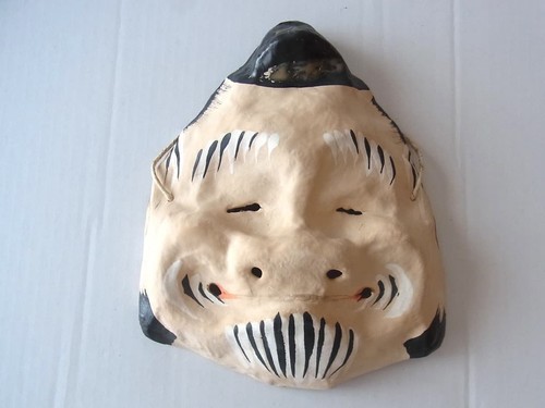Saga mask papier - saga, mâché